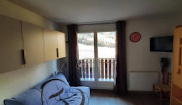 Apartment 'Studio Pied Des Pistes - Bernex' with Mountain View and Balcony