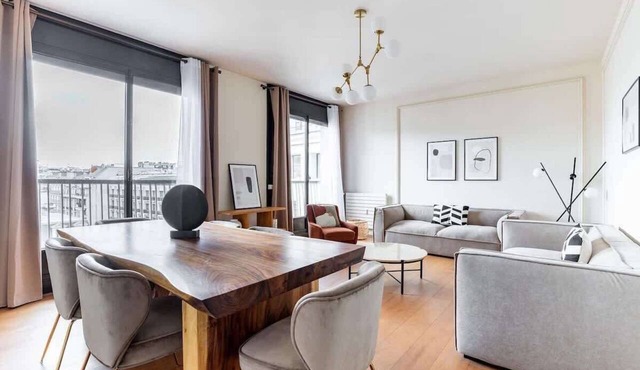 Appartement 2BR Avenue Montaigne