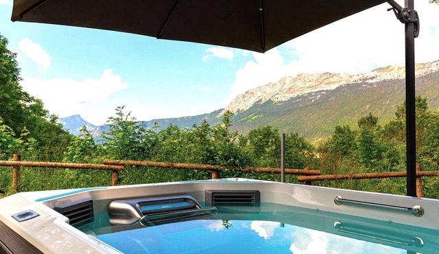 Arcadia : Rez de jardin avec Jacuzzi et Vue Inoubliable