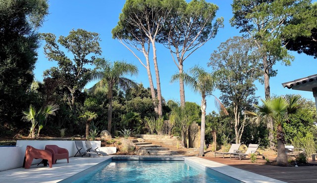 Cala Rossa - 250 m from the beach - Heated swimming pool - 5 bedrooms