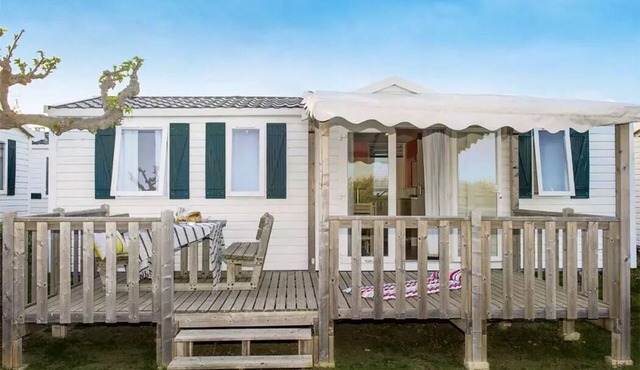 Campsite Domaine des Tours* - Mobil-home Classic 4 rooms 6 people