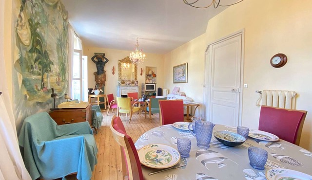 Charming 5-Room Duplex in Central La Baule, Terrace, Parking, Near Beach