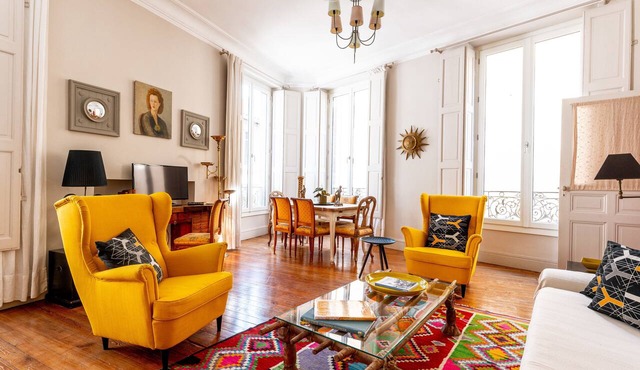CHARMING APARTMENT/HISTORICAL CENTER AVIGNON/200m PALACE OF POPES/AC