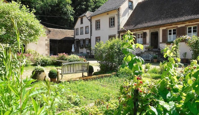 Charming cottage classified 3 stars in an old renovated mill. Comfort.