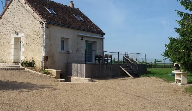 Charming rural cottage in Houssay, with terrace and fireplace