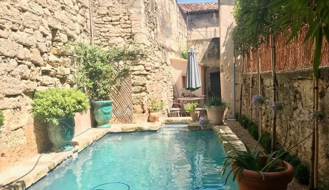 Chez Vous à Uzès, Heated Pool, Garden, Historic Centre