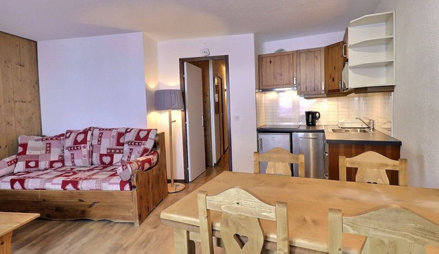Comfortable 2 Rooms, Ski-in, Near Shops