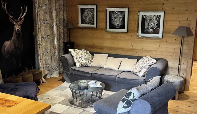 Cosy Chic apartment in the heart of the village