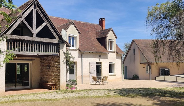 Country house with heated pool