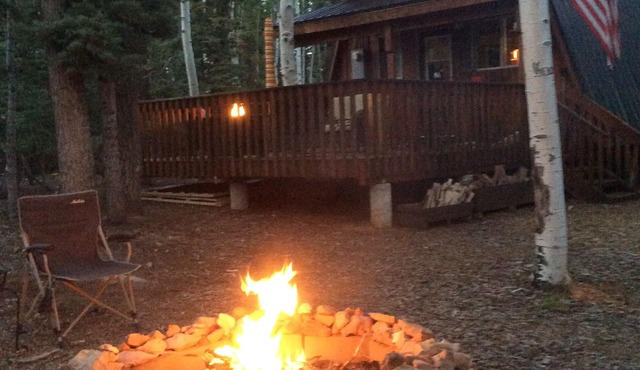 Cozy and rustic cottage in Duck Creek Village