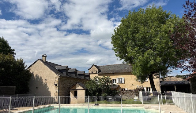Grand Gîte de Cambayrac with Private Pool