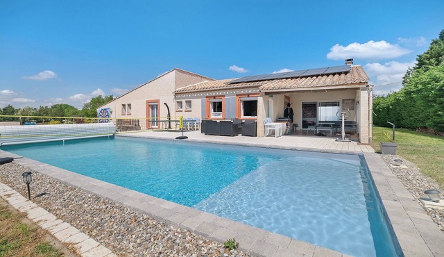 Holiday Home 'Opuceb' with Mountain View, Wi-Fi and Air Conditioning
