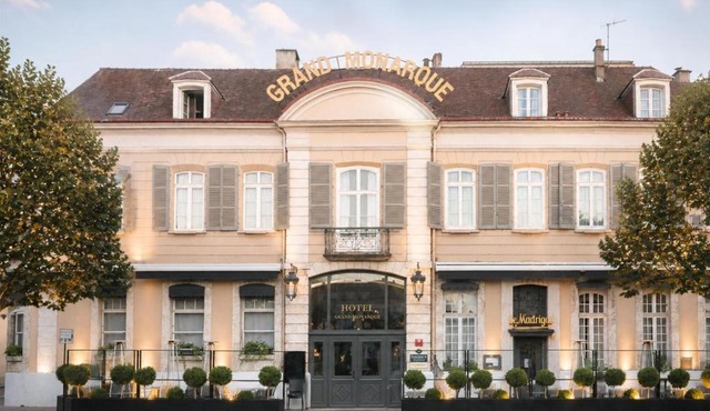 Hotel & Spa Le Grand Monarque, BW Premier Collection