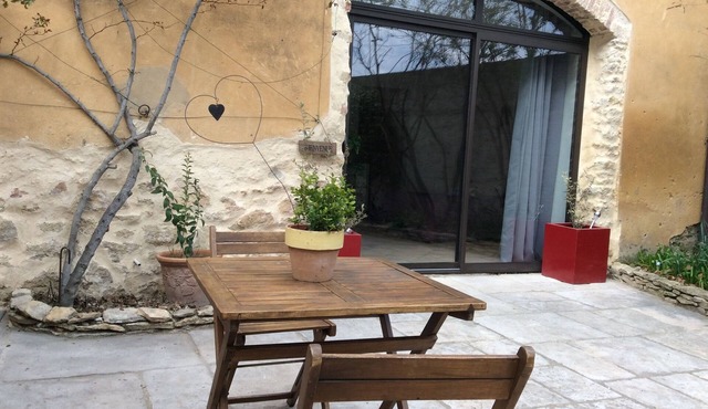 "La Grange" studio charm and tranquility in mas, countryside.