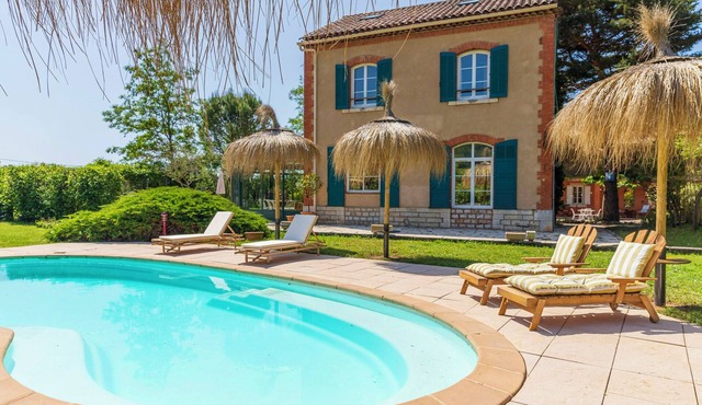 Large countryside house near Cotignac