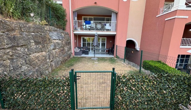 Le Cocon du Hameau rdj cloturé Cap Esterel