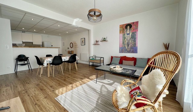 "Le Lapacca" 68m², 2 bedrooms, Wi-Fi, near train station and 🙏, free parking