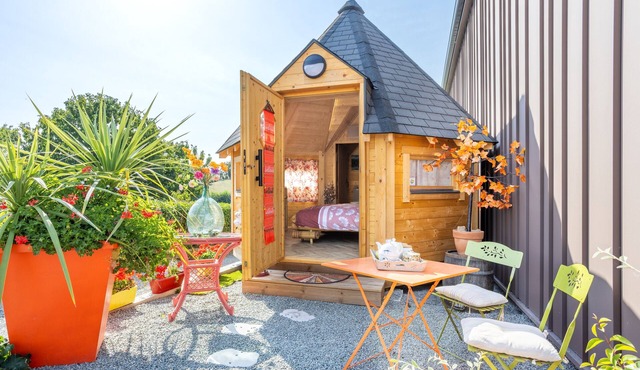 Les Philous Gourmands - Guest Room Chalet 'Chine' with Private Terrace