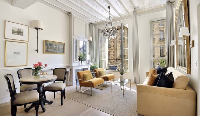 Luxury Apartment in Heart of Paris - Île de la Cité-Notre Dame-Cafes