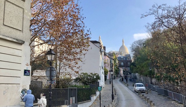 New architect's'apartment located in the heart of the village of Montmartre