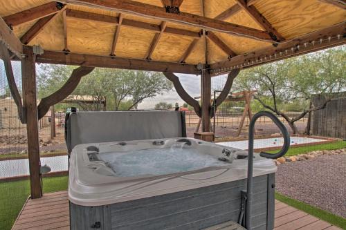 Patio + Pool Table: 'Kick Back Corral' in Phoenix!