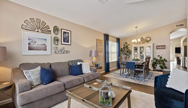 Relaxing Oasis in Ahwatukee - 3 bedroom plus office