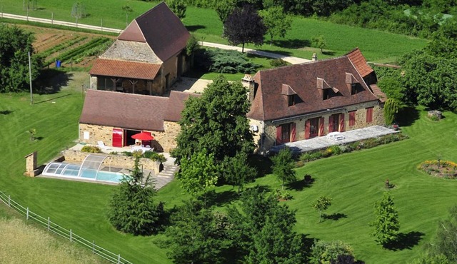 Renovated Farmhouse With Pool
