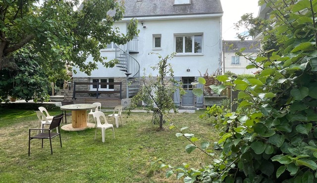 Spacious house - 8 pers - Walking distance to the beach & Garden