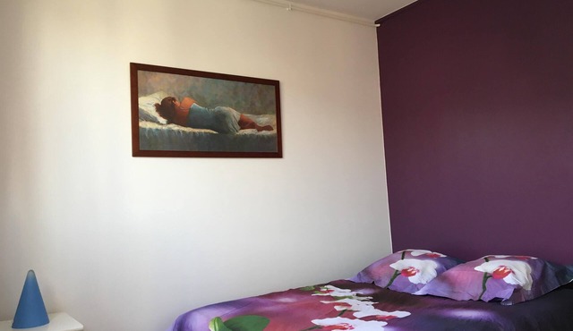 T3 ROUEN docks side with free parking - 4 BEDS