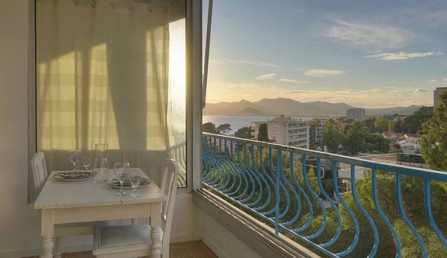 Upstays Sea View Loggia 31m² Studio