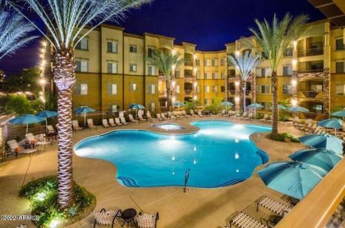 Villa Desert Ridge condo
