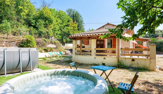 Villa 'Parvanelles En Cévennes' with Mountain View, Wi-Fi and Air Conditioning