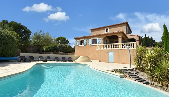 Vineyard Stay w/Pool