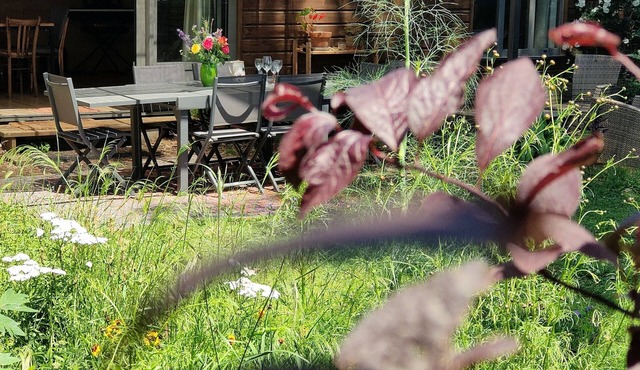 Wooden house, country spirit, 10 minutes from the sea.