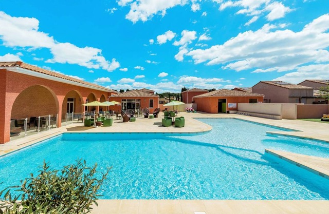 44 m² Accommodation ∙ 1 bedroom ∙ 4 guests