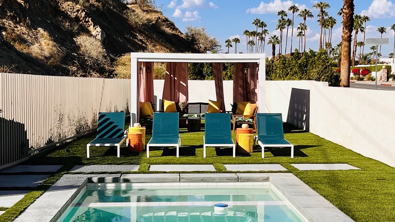 Photo of Outdoor in Canyon Corridor