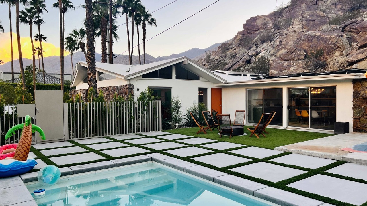 Photo of Outdoor in Canyon Corridor