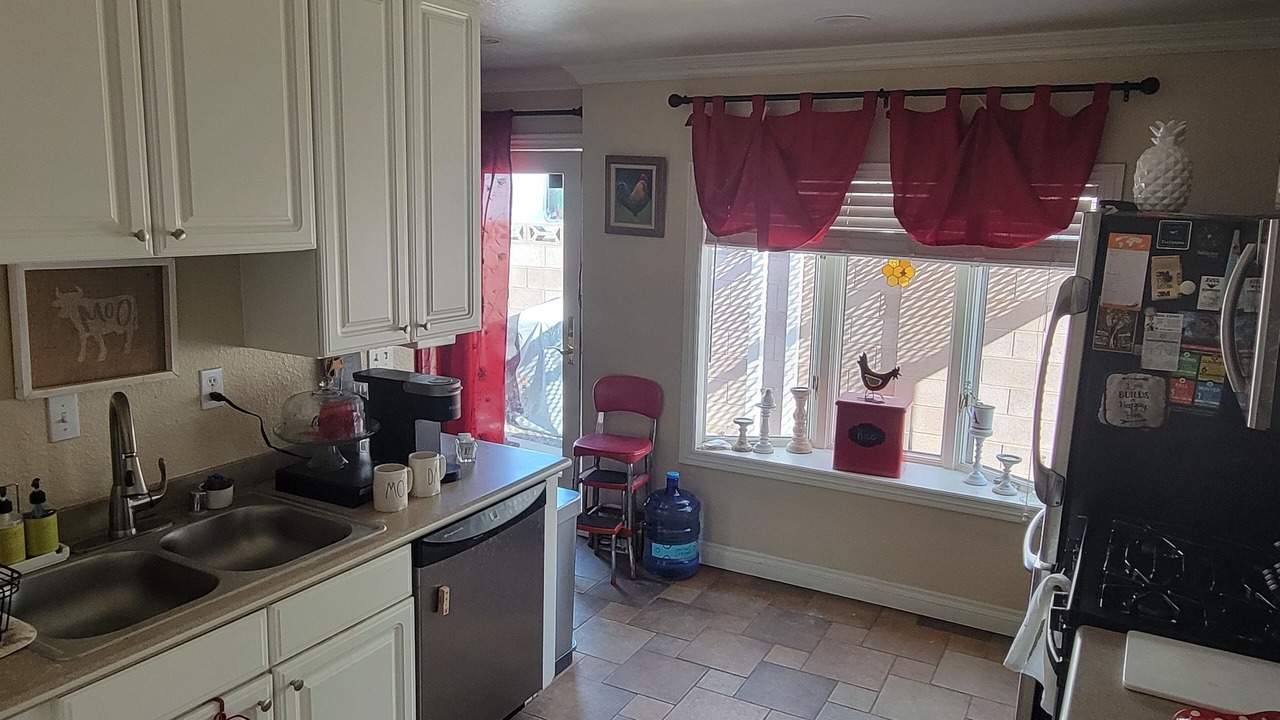 Photo of Kitchen in Boulder City