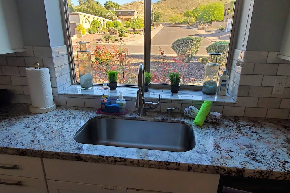 Photo of Kitchen in Paradise Valley Village