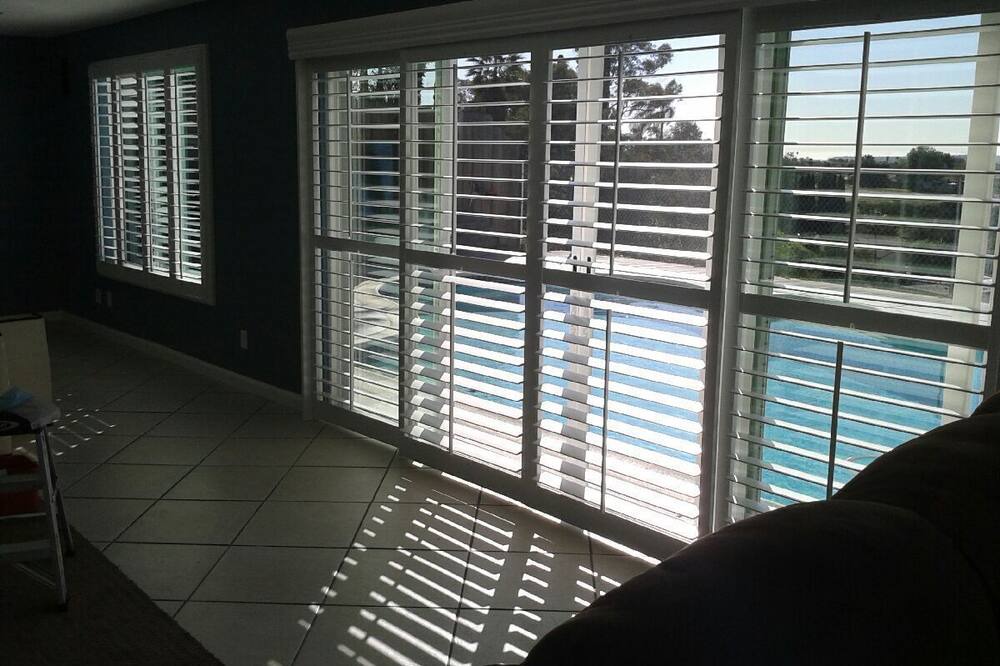 Photo of Livingroom in Allied Gardens