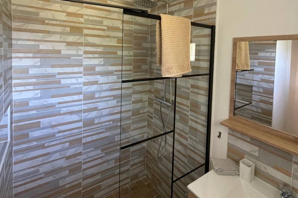 Photo of Bathroom in Saint-Sulpice