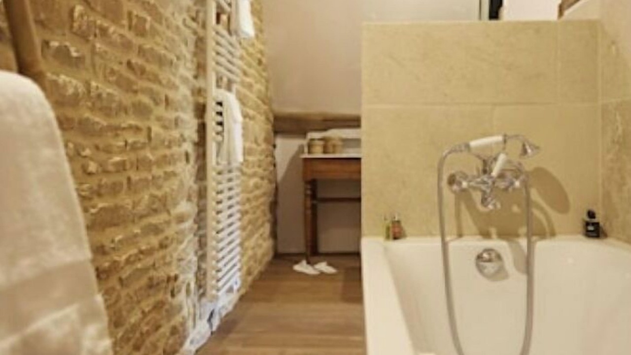 Photo of Bathroom in Puligny-Montrachet
