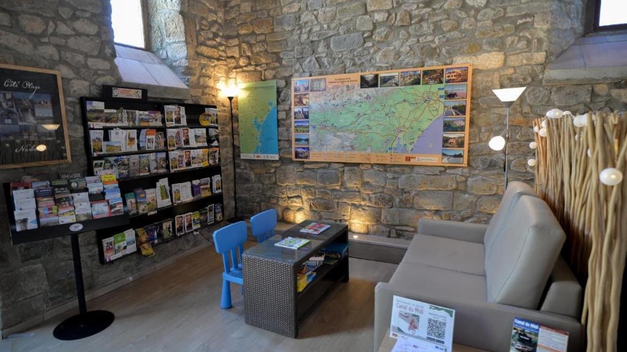 Photo of Livingroom in Azille