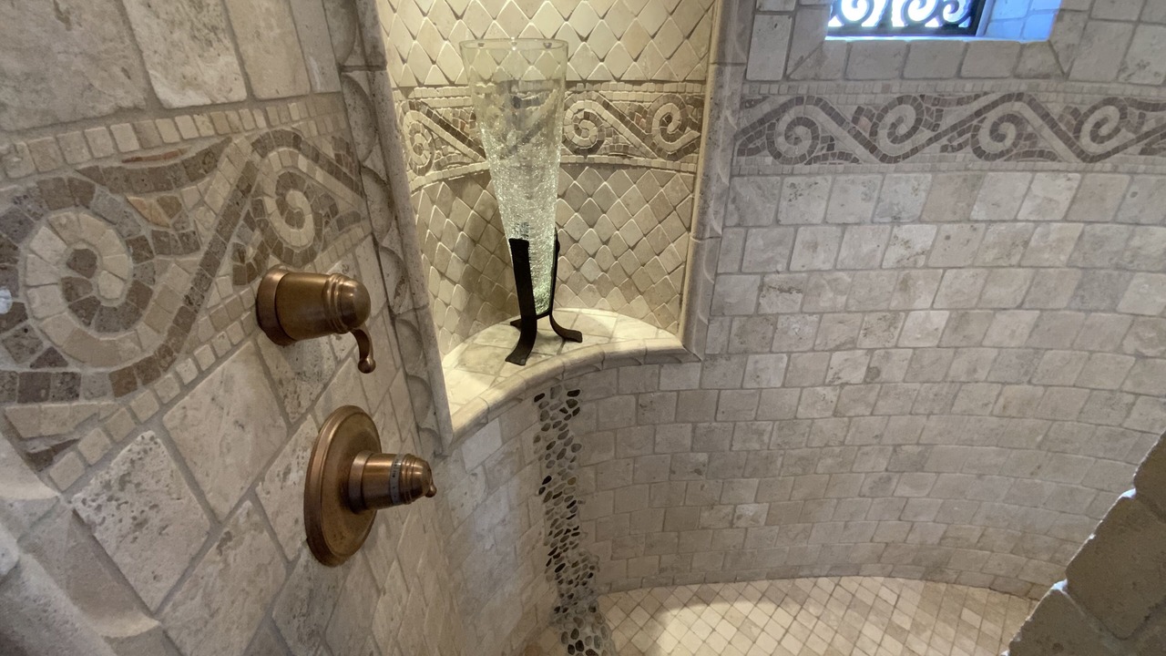 Photo of Bathroom in Pinnacle Peak
