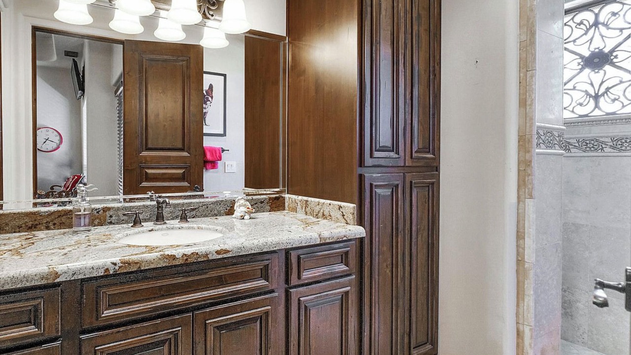 Photo of Bathroom in Pinnacle Peak