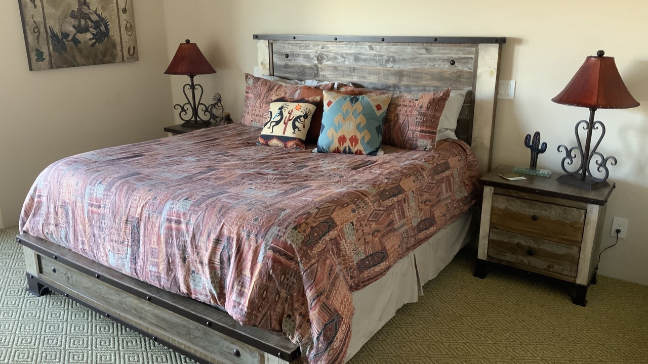Photo of Bedroom in Pinnacle Peak