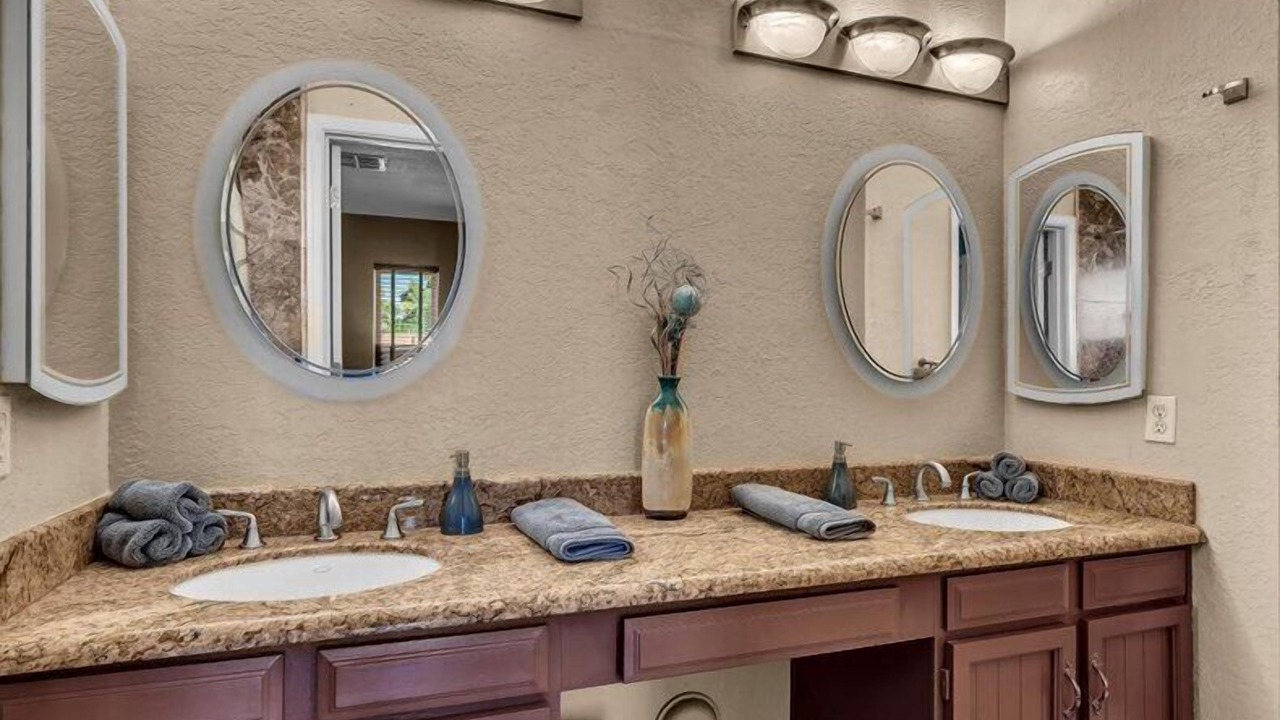 Photo of Bathroom in Trail West