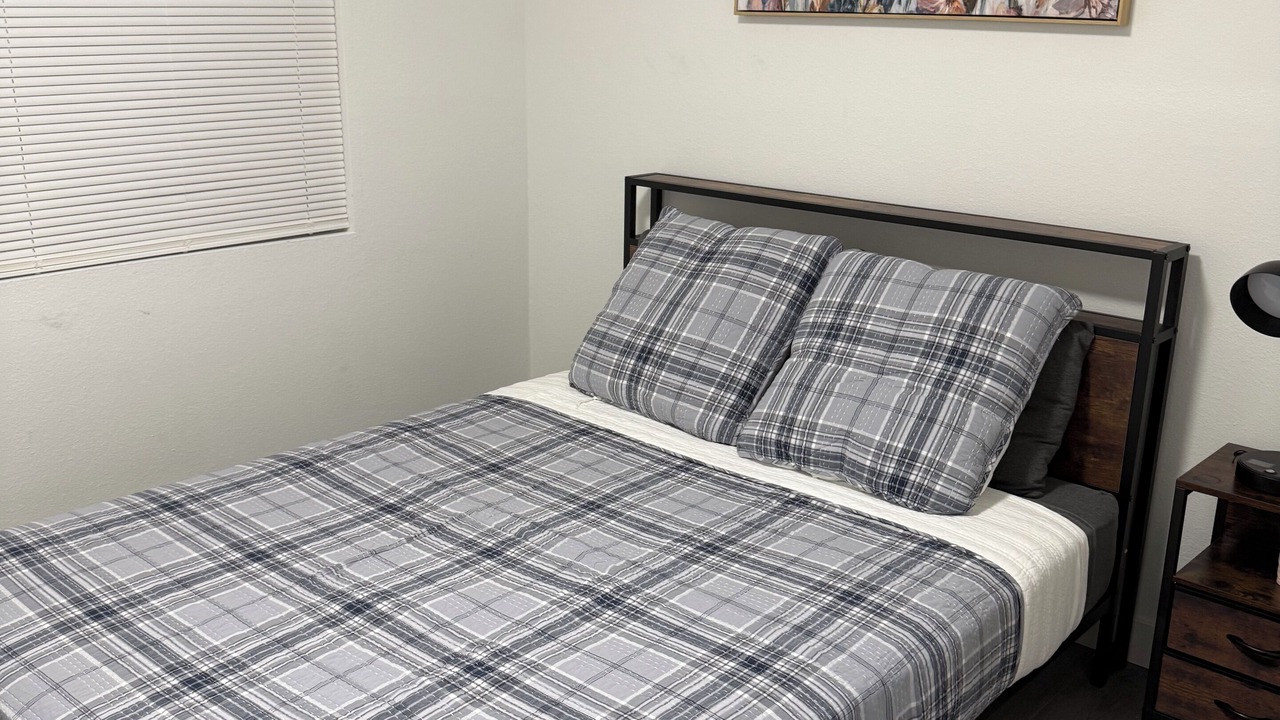 Photo of Bedroom in Sunrise Manor