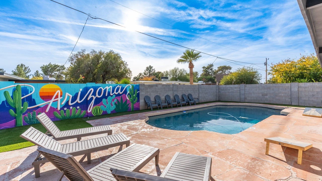 Photo of Outdoor in Paradise Valley Village