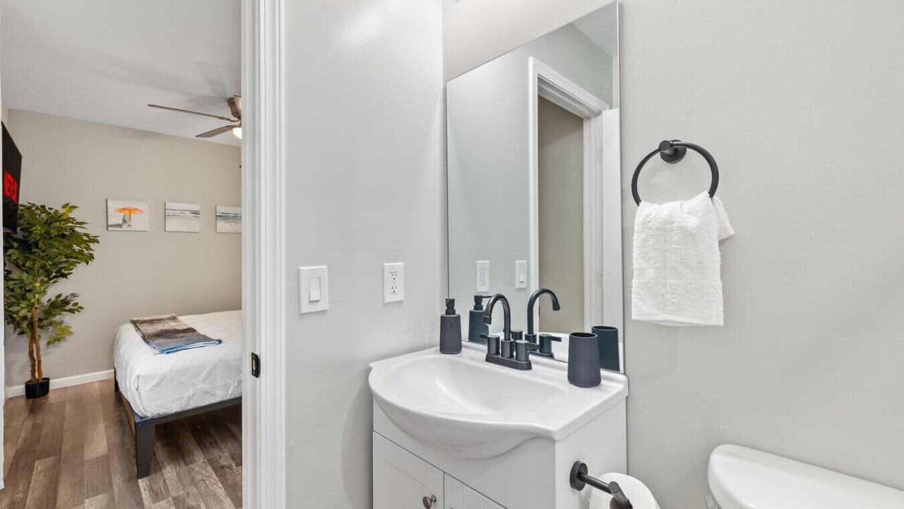 Photo of Bathroom in Bay Park